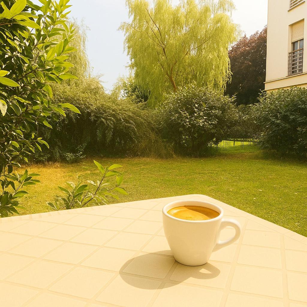 Apartment Avec Jardin Et Terrasse Pres De Paris